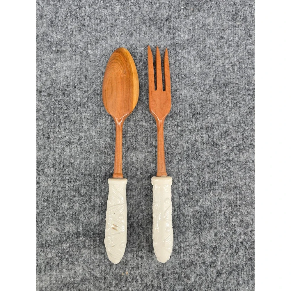 Vtg Salad Servers Set Tan Wood w/ White Ceramic Leaf Handles‎ 70s Cottagecore